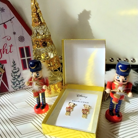 NWT Disney Mickey Mouse Holiday Nutcracker Earrings - Picture 12 of 16